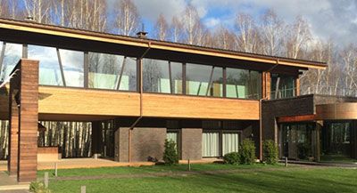 Деревянные и дерево-алюминиевые окна «Минские окна» на выставке «Деревянный дом 2021»