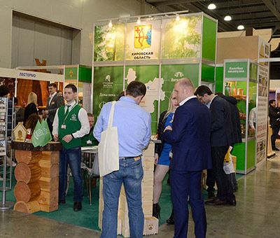 Объединенный стенд предприятий отрасли деревянного домостроения Кировской области на выставке «Деревянный дом 2018» Объединенный стенд предприятий отрасли деревянного домостроения Кировской области на выставке «Деревянный дом 2018»